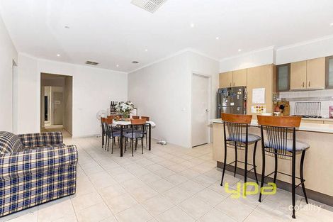 Property photo of 81 Durack Circuit Taylors Hill VIC 3037