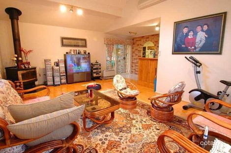 Property photo of 27 Chiswick Place Cherrybrook NSW 2126