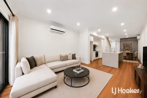 Property photo of 103 Waterhaven Boulevard Point Cook VIC 3030