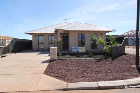 4 Perentie Rd, Baynton, WA 6714