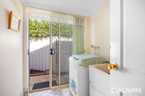 Property photo of 2A Leeton Close Halls Head WA 6210