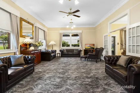 Property photo of 64 Allanan Street Young NSW 2594