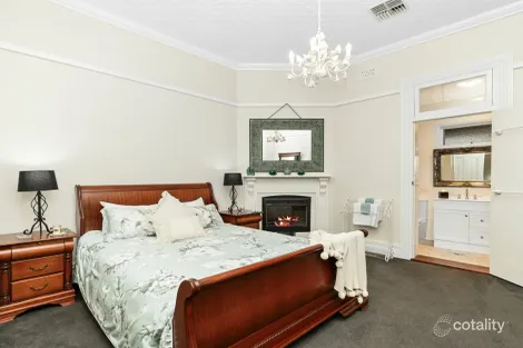 Property photo of 64 Allanan Street Young NSW 2594