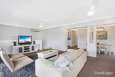 Property photo of 2/17 Teal Avenue Paradise Point QLD 4216