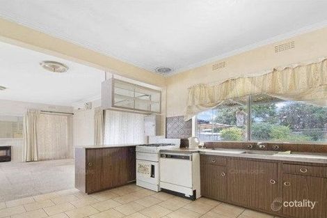 Property photo of 8 Princetown Road Mount Waverley VIC 3149