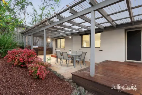 Property photo of 11 Beard Street Eltham VIC 3095