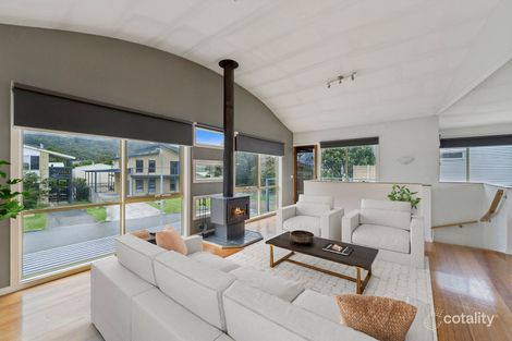 Property photo of 1/9 Scenic Drive Apollo Bay VIC 3233