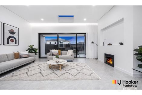 Property photo of 5A Roslyn Avenue Panania NSW 2213