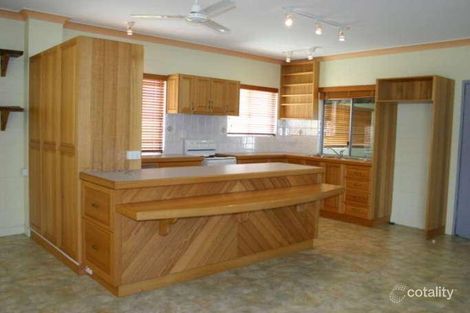 Property photo of 2 Garnham Court Ilbilbie QLD 4738