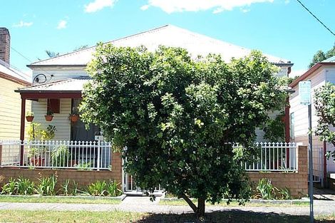 4 James St, Hamilton, NSW 2303