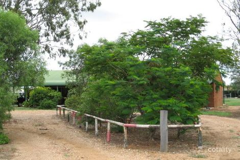 Property photo of 3 Peppertree Lane Emerald QLD 4720