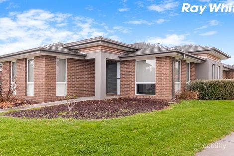 43 Kosta Boda Bvd, Pakenham, VIC 3810