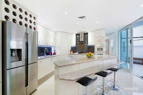 Property photo of 40 Cessnock Close Mermaid Waters QLD 4218