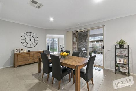 Property photo of 81 Thunderbolt Drive Cranbourne East VIC 3977