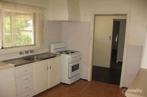 Property photo of 28 Ashworth Crescent Narrogin WA 6312