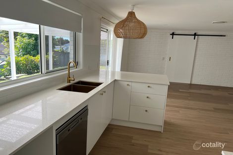 Property photo of 12 Nandina Terrace Banora Point NSW 2486