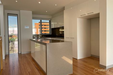 Property photo of 66 Skyline Drive Maribyrnong VIC 3032