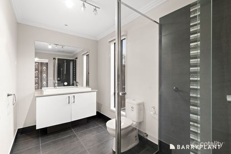 Property photo of 1 Hampshire Street Officer VIC 3809