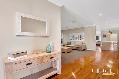 Property photo of 10 Douglas Close Darley VIC 3340