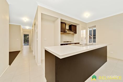 Property photo of 42 Fantail Way Brookfield VIC 3338