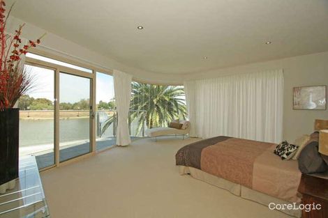 Property photo of 30 Frome Crescent Mawson Lakes SA 5095