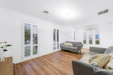 Property photo of 9 Charlesworth Crescent Burnside VIC 3023