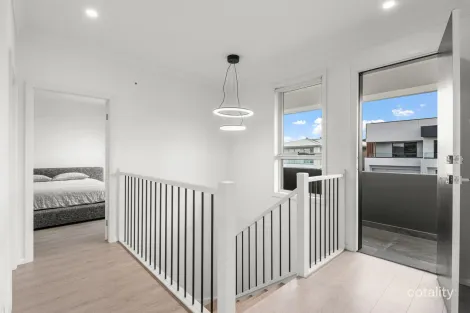 Property photo of 7 Woodgate Parkway Box Hill NSW 2765