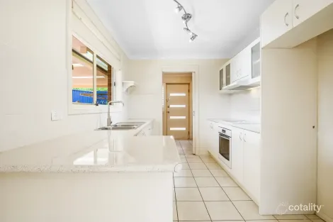 Property photo of 3 Jersey Glen St Clair NSW 2759