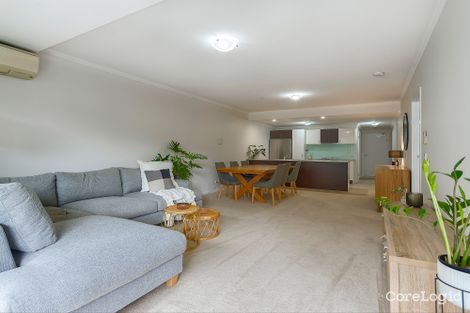 Property photo of 36/95 Clarence Road Indooroopilly QLD 4068