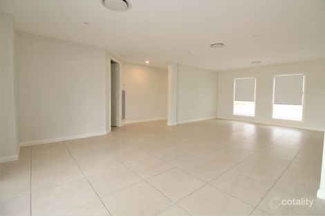 Property photo of 10 Rovere Place Griffith NSW 2680