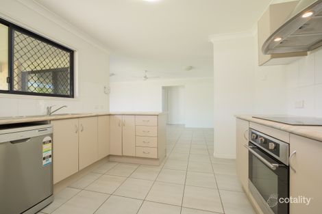 Property photo of 9 Woodland Court Kirkwood QLD 4680