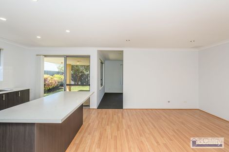 8 Parkinson Rd, Banksia Grove, WA 6031