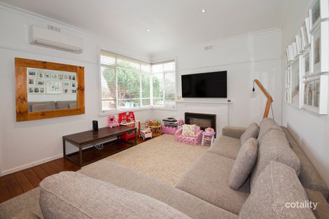 Property photo of 14 Heath Crescent Hampton East VIC 3188