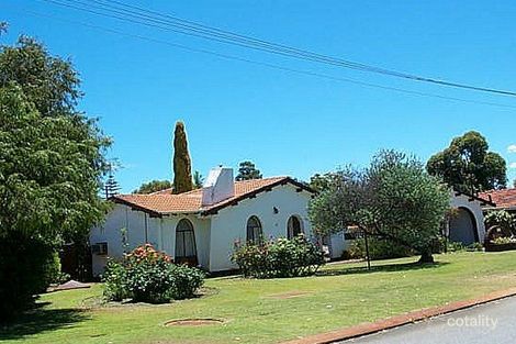 11 Golding St, Dianella, WA 6059