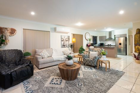 Property photo of 8 Cranberrie Crescent Pimpama QLD 4209