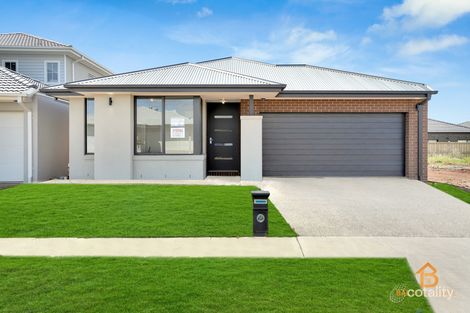 13 Linburn St, Thornhill Park, VIC 3335