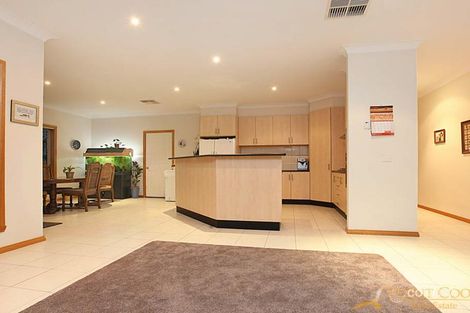 Property photo of 5 Sumner Crescent Point Cook VIC 3030