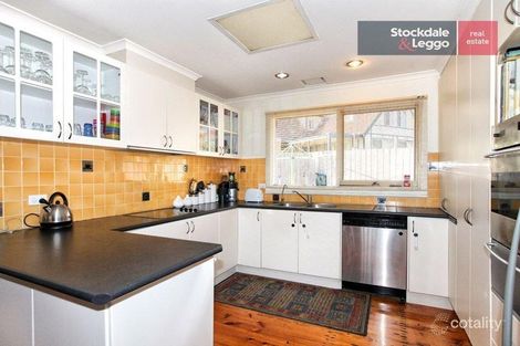 Property photo of 6 Sturis Court Westmeadows VIC 3049