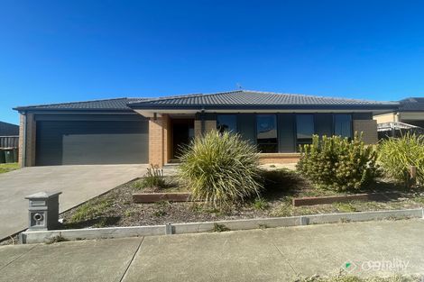 4 Len Cook Dr, Eastwood, VIC 3875