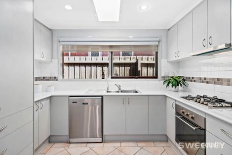 Property photo of 10 Ocean Court Altona Meadows VIC 3028