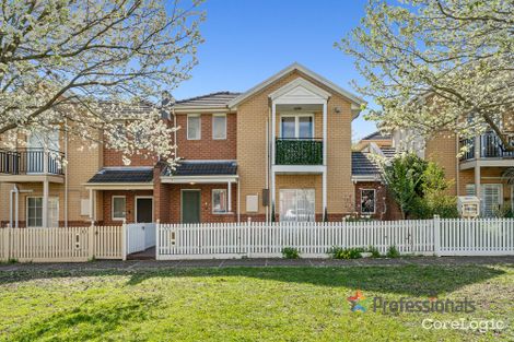 Property photo of 33 Village Way Maribyrnong VIC 3032