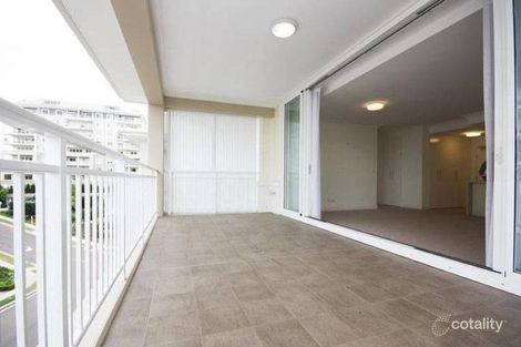 Property photo of 310/2-4 Peninsula Drive Breakfast Point NSW 2137