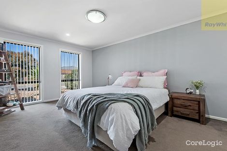 Property photo of 15 Millstream Pass Craigieburn VIC 3064