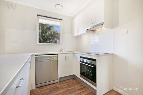Property photo of 2/10 Duff Street Cranbourne VIC 3977