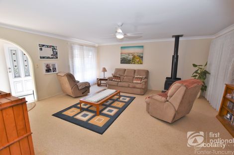 Property photo of 9 Victoria Place Forster NSW 2428