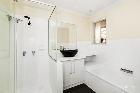 Property photo of 7 Atholl Court Kin Kora QLD 4680