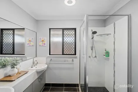 Property photo of 33 Galeandra Street Edmonton QLD 4869