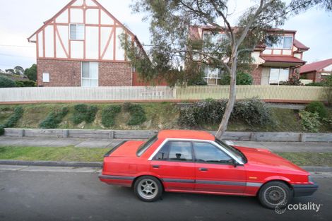 5 Wes Cres, Ferntree Gully, VIC 3156