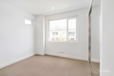Property photo of 203/17 Woodlands Avenue Breakfast Point NSW 2137