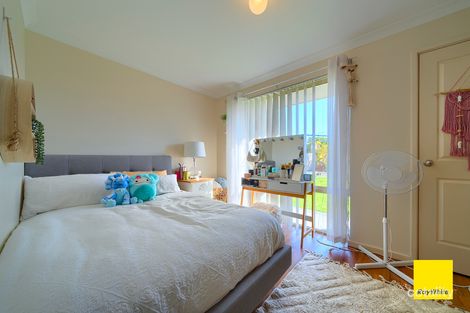 Property photo of 40 Granada Crescent Orana WA 6330